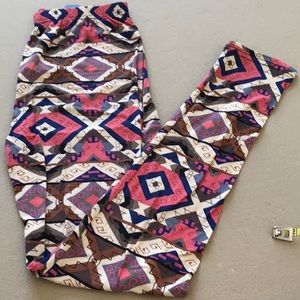 Leggings One Size. Colors pink,purples, Brown,Tan